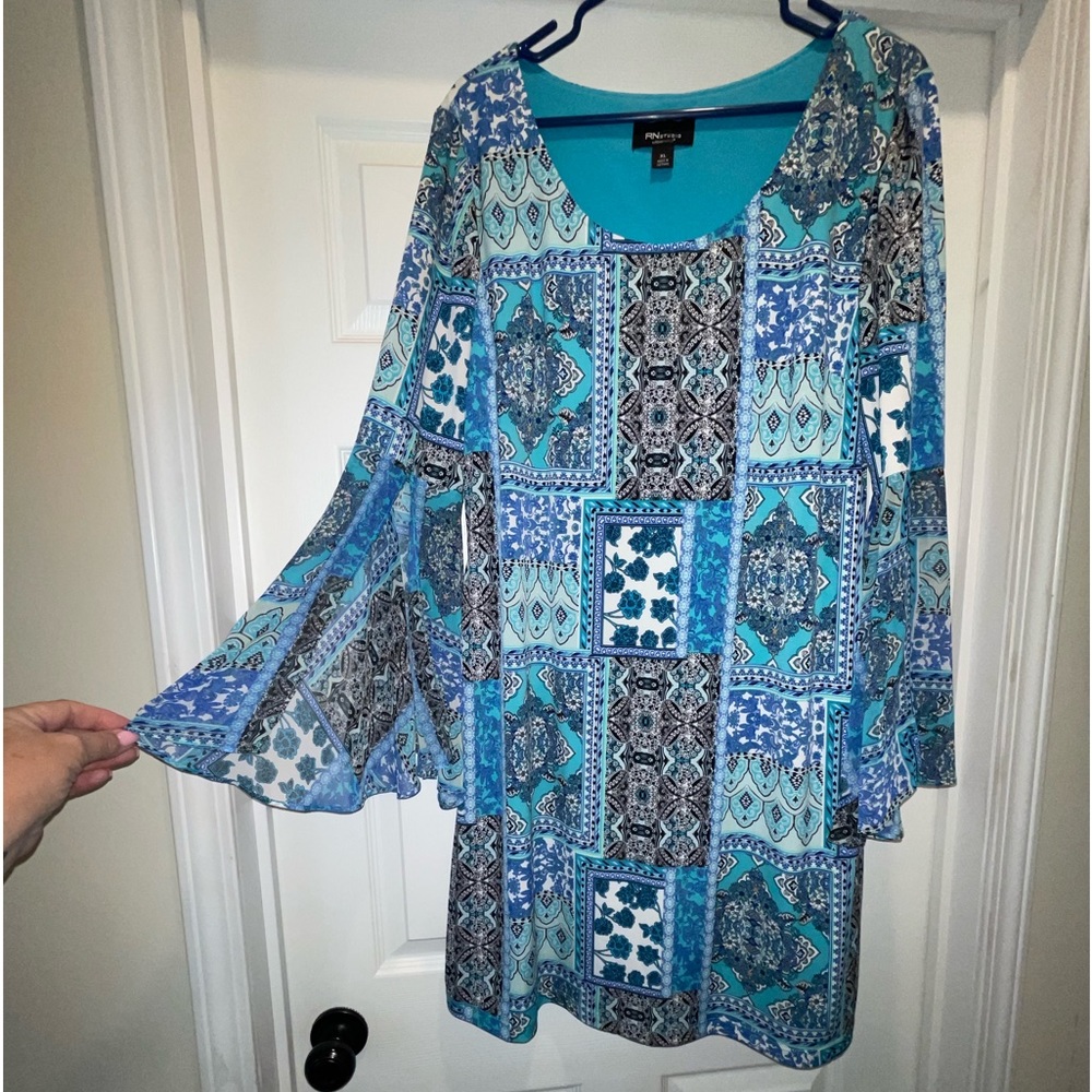 Women’s dress